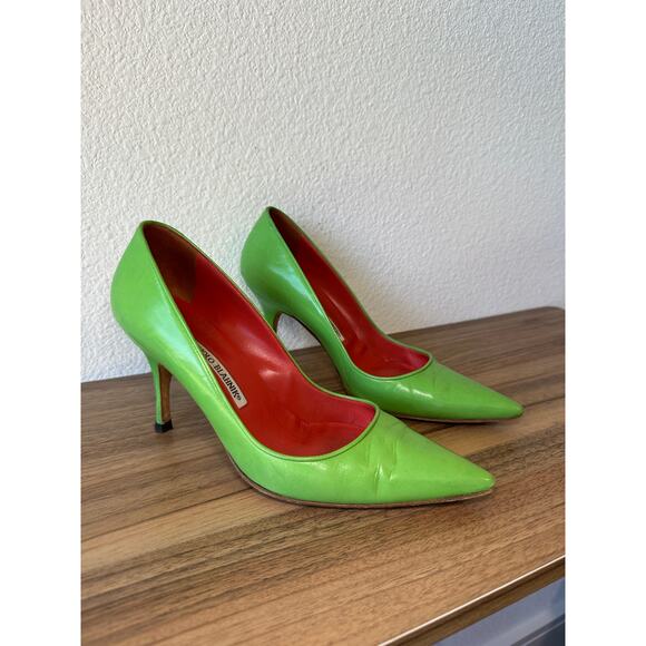 Manolo Blahnik Lime Green Leather Pointed-Toe Heels (Size 37) - Picture 1 of 3